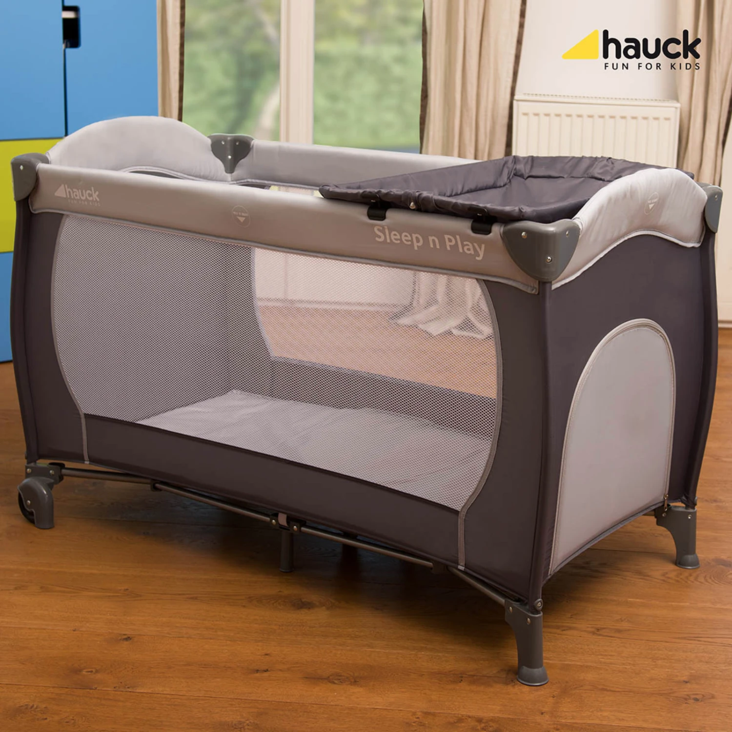 Hauck Sleep N Play Center Bassinet Travel Cot / Playpen - Stone Grey 9 Hauck Sleep N Play Center Bassinet Travel Cot / Playpen - Stone Grey - Image 7