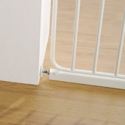 BabyDan Super Slim Fit Safety Gate In - Fits Openings 60.5-66.5cm -Best Baby Sale Store 3 113