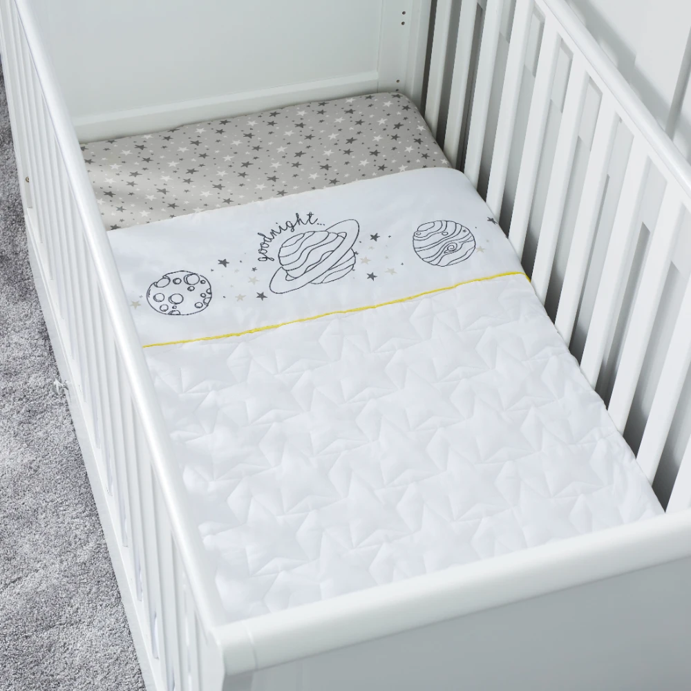Ickle Bubba Cosmic Aura 2.5 Tog Cot Bed Quilt - Grey 4 Ickle Bubba Cosmic Aura 2.5 Tog Cot Bed Quilt - Grey - Image 2