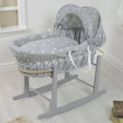 4Baby Padded Grey Wicker Baby Moses Basket & Rocking Stand - Grey / White Stars