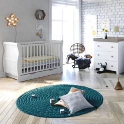 Puggle Alderley Sleigh Cot Bed 5 Piece Nursery Furniture Set With Mini Uno Eco Fibre Cot Bed Mattress - White & Grey