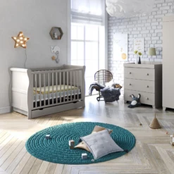 Puggle Alderley Sleigh Cot Bed 4 Piece Nursery Furniture Set With Drawer - Classic Grey